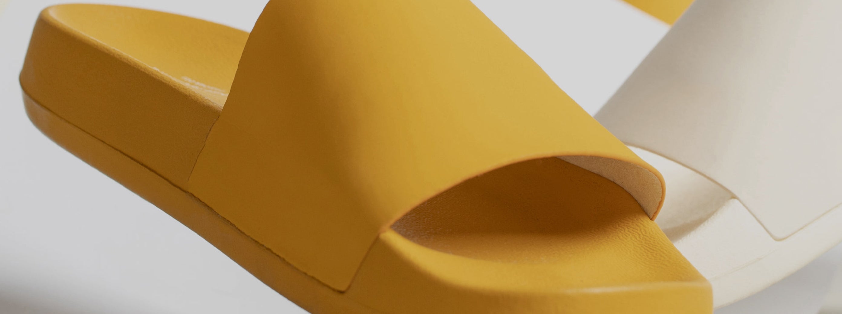 SLIDES | MEN â Brandblack